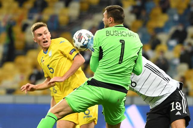 近五百名羽球女将西安过招 全民健身乐享运动之趣